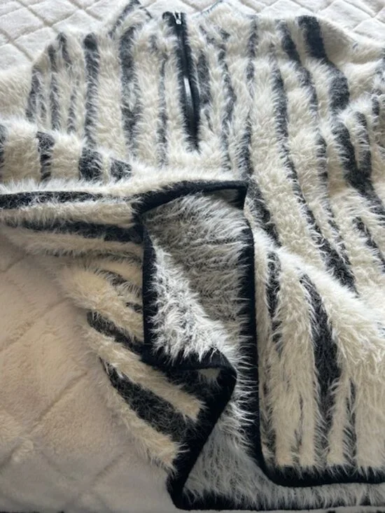 Preowned Anthropologie 1/2 Zip Pullover - 1X - Picture 6 of 6